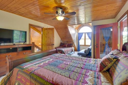 Grand Ellijay Cabin with Mountain Views and Pool Table! - image 6