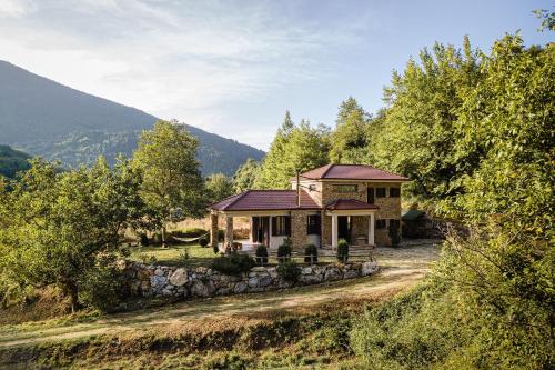 Hidden Stone Chalet