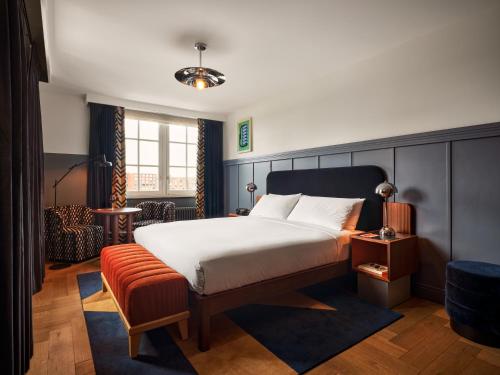 room detail thumbnail 0