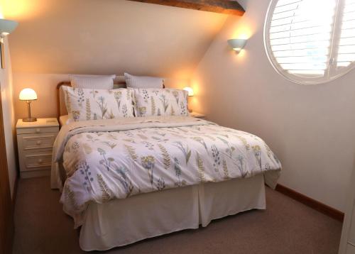 Charming 2-Bed Cottage in Toft Knutsford