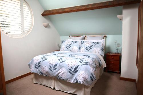 Charming 2-Bed Cottage in Toft Knutsford