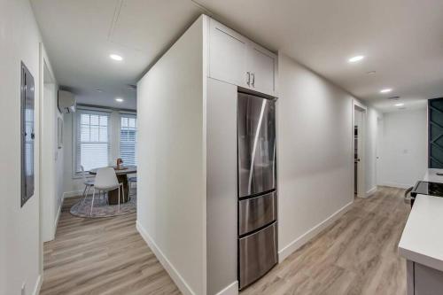 Luxury Furnished Studio Suite in Lake Merritt