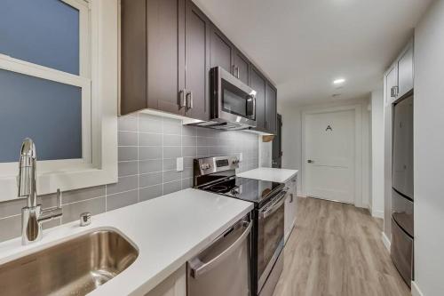 Luxury Furnished Studio Suite in Lake Merritt