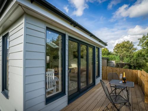 Lodge With A View - Steyning