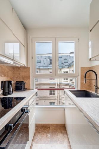 Opera Residence - main image