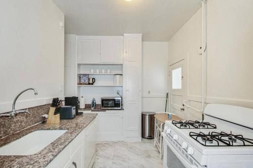 Best Location 3BR by UCBerkeley