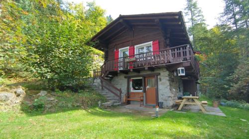 Petit chalet rustique et bucolique, Pension in Bovernier bei Le Chatelard