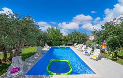 Stunning Home In Tribunj-sovlje With 6 Bedrooms, Wifi And Outdoor Swimming Pool - Tribunj