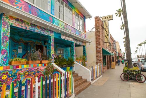USA Hostels Ocean Beach - image 2