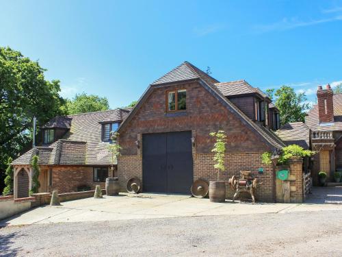 Coombe Wood Coach House