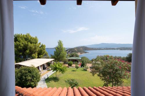 Heos Accommodation - image 9