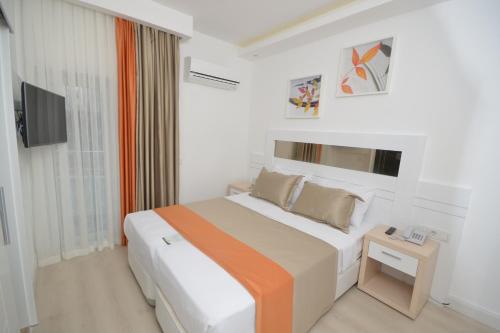 1 queen bed