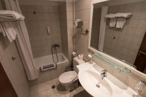 City Hotel Apollonion – Karpenisi, AL