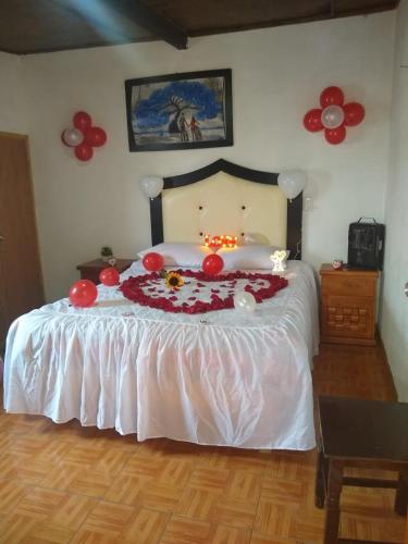 CABAÑA tipo habitación con balcón en Zacatlàn in Zacatlán, Mexico