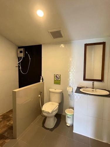 Family Room image 2