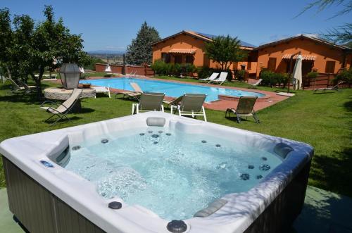 Il Borgo Dell'Ulivo – Trevi, CT