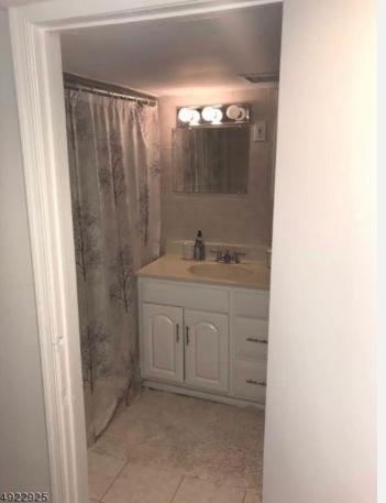 two attached Private rooms roselle nj #3