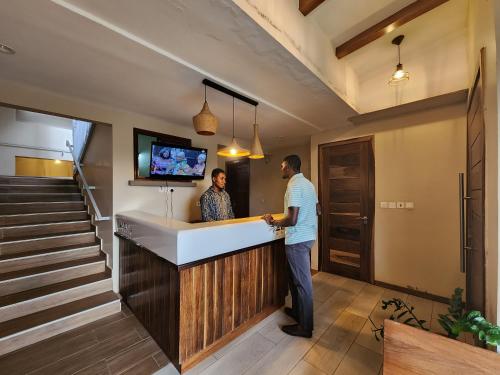 ALERI'S GARDEN in Big Ada