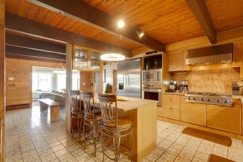 Waterfront Barrington Estate with Hot Tub! in Barrington, USA