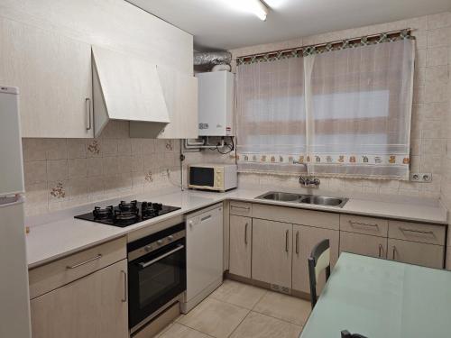 廚房, Allotjaments Bruc in 金普頓