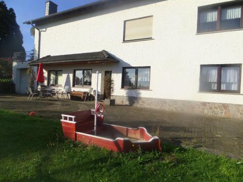 Dārzs, Ferienwohnung Hochwald in Prosterath