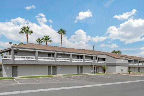 Quality Inn Kettleman City near Hwy 41 - image 12
