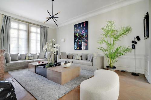 Hôtel Particulier avec Jardin - 7B13P - Location saisonnière - Neuilly-sur-Seine