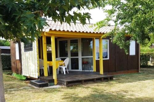 Grand chalet en bois climatisé avec vue sur le lac