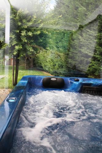 Appartement - Duplex 3 CH - 5 pers avec piscine intérieure privative Namur en pleine nature