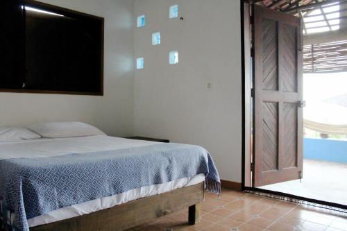 1 queen bed