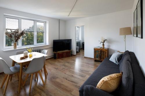 Brivibas Yard Apartment With Parking In City Center, Riga (foto 3)