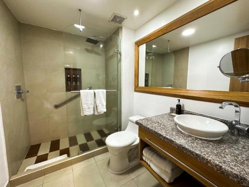 496993602 Wyndham Garden Quito