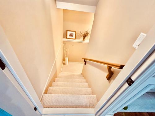 Scorpio House Langley ROOM 2