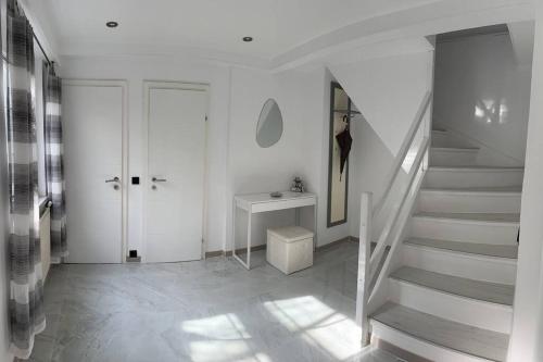 Outlet Center House with Garden & Parking in Parndorf