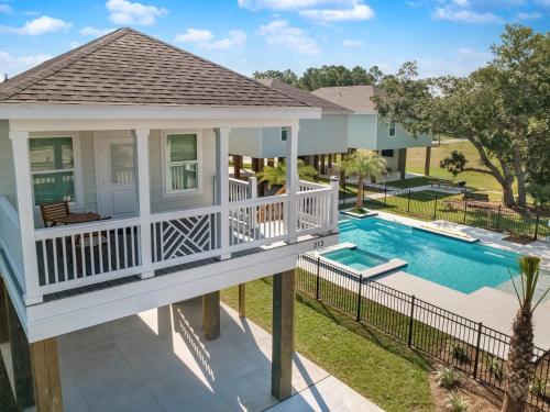 Waveland Beach Cottage 213 in Waveland, USA