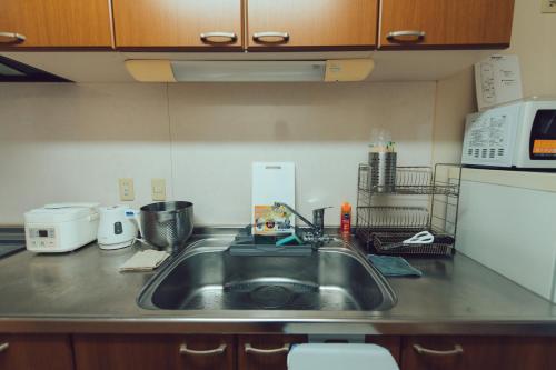 Kitchen, 唐風家 大国町 近邻地铁 in Osaka