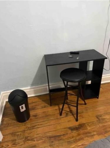 Private room in newark#2