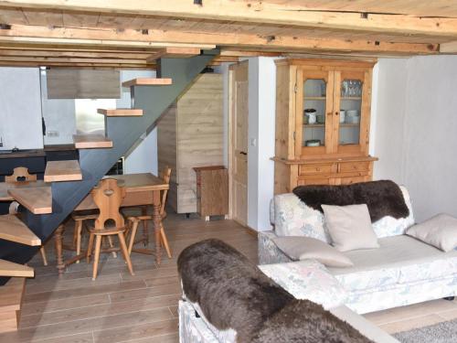 Charmant chalet mitoyen, 3 pièces, jardinet, proche centre, calme et ensoleillé à Pralognan-la-Vanoise. - FR-1-464-219 gîte à louer Pralognan-la-Vanoise