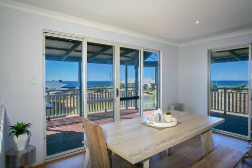 Peppy By The Sea, Capel (fotografie 2)
