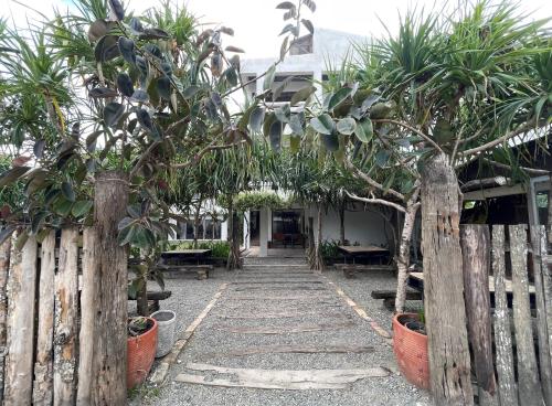 Exterior view, Akkaw Baler Hometel in Baler