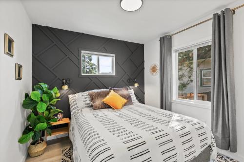 Bungalow 29 Chic Mins To Dwntwn Pet Friendly – khách sạn tại West Central