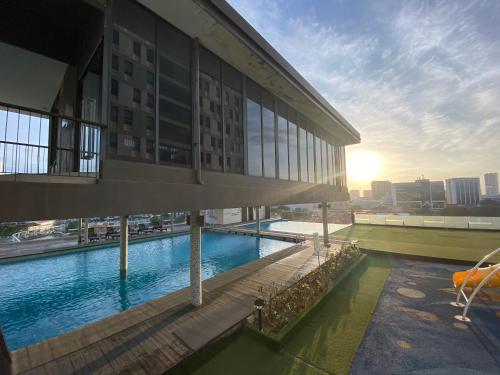 Swimming pool, Amanjiwa 99R in Malacca