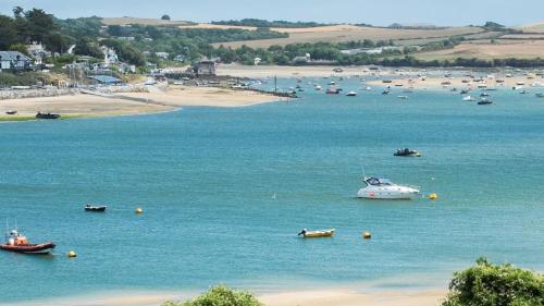 1 Marine Terrace sleeps 4 in Wadebridge