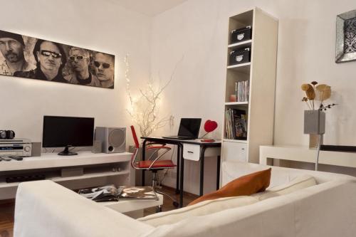 Apartment Dr.Romulo Naon - Martínez