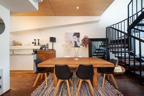 Loft Living Close to the MCG