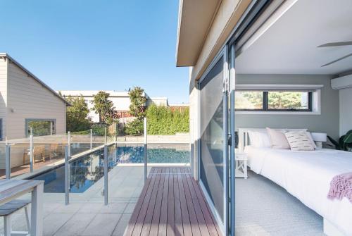 Bayview Bliss - Gas Heated Spa and Solar Heated Pool