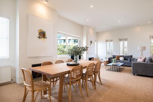 Grand Victoria Beach House