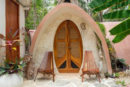 Room in Lodge - Ecolush Couple Mayan Dome cenote Bikes