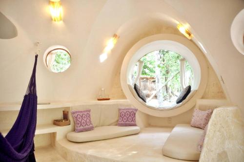 Room in Lodge - Eco-luxe Mayan Dome Cenote in Balcheil, Mexico