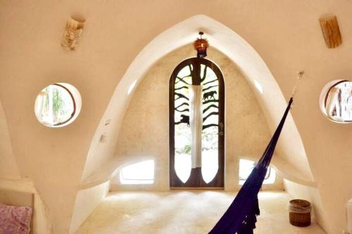 Room in Lodge - Eco-luxe Mayan Dome Cenote in Balcheil, Mexico